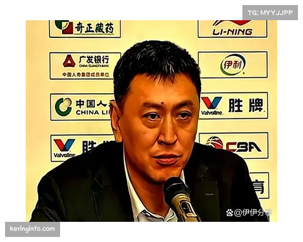 太阳新任防守教练上任,首要任务是改善球队退防时的沟通问题 太阳新任防守教练上任,首要任务是改善球队退防时的沟通问题